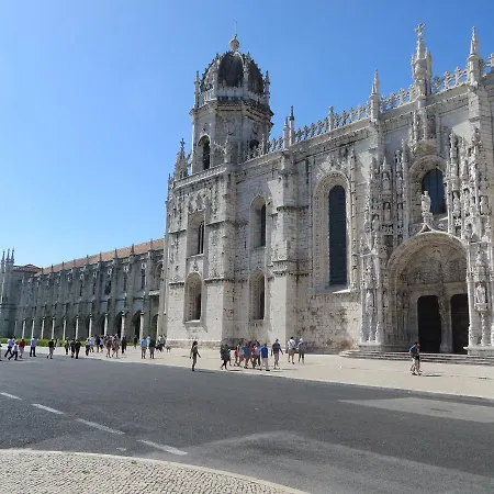 Go Native Lisbon - Principe Real Apartment Exterior photo